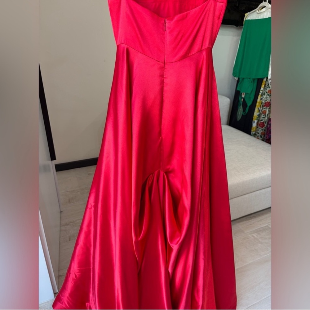 Sherri Hill Red Plunge V-Neck Ball Gown - Picture 8 of 14